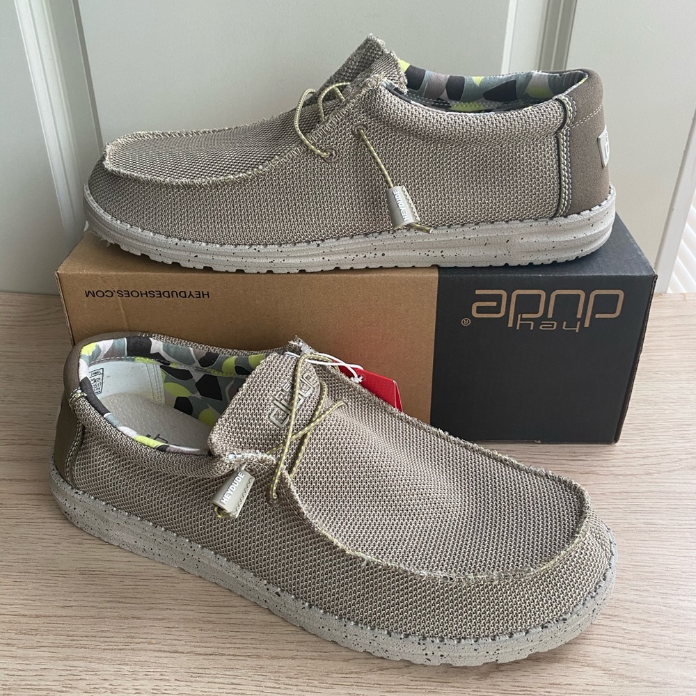 Brand New Hey Dude Slip on Shoes - Men 14 - Picture 8 of 10